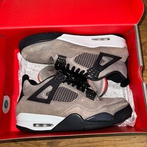 Jordan 4 size 12